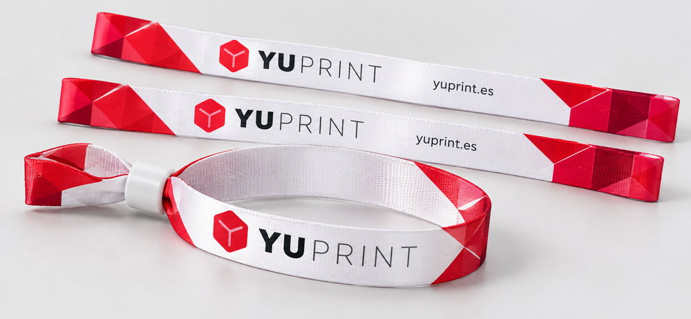 Pulseras de tela personalizadas con logo de Yuprint, diseño geométrico rojo y blanco y cierre blanco